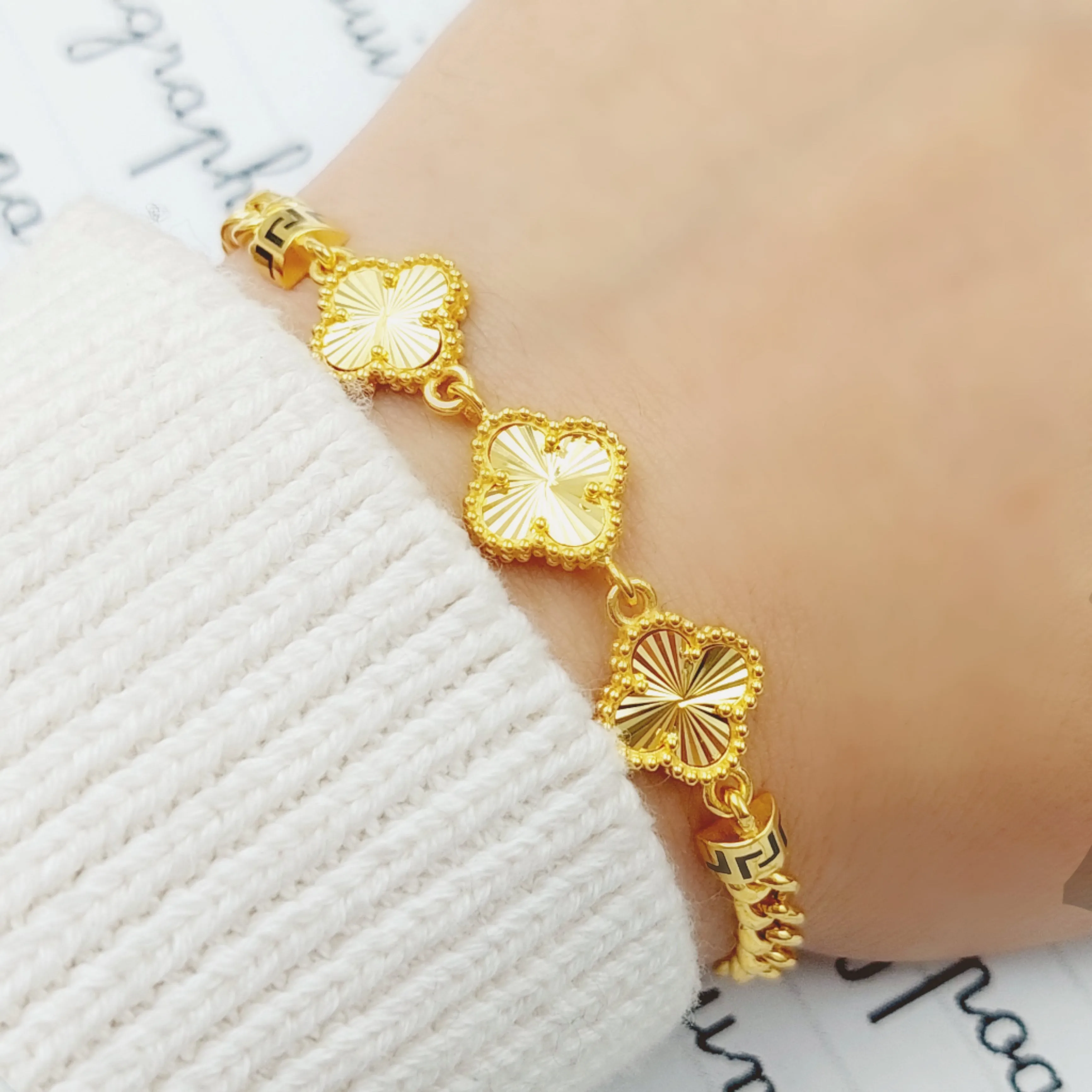 21K Clover Bracelet