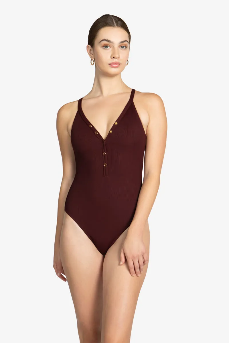 AMY V-NECK ONE PIECE