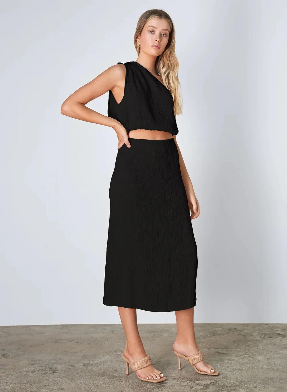 Esmaee Cove One Shoulder Top - Black